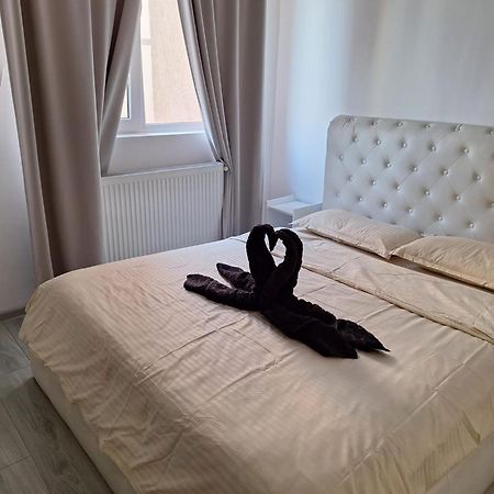 Roşu Luxury Daniel Apartament Residence Militari מראה חיצוני תמונה