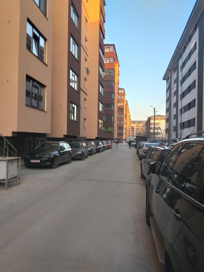 Roşu Luxury Daniel Apartament Residence Militari מראה חיצוני תמונה